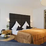 Hafenhotel Pommernyacht Hotel 3*