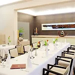 Hafenhotel Pommernyacht Hotel