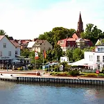 Hafenhotel Pommernyacht