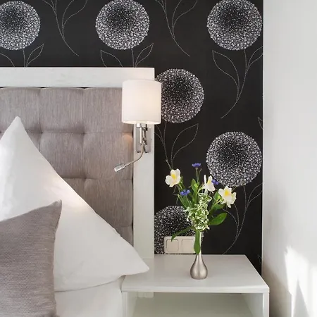 Hafenhotel Pommernyacht Ueckermünde