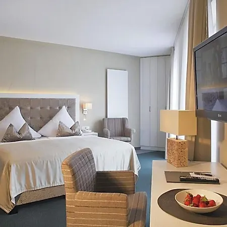 Hafenhotel Pommernyacht Ueckermünde