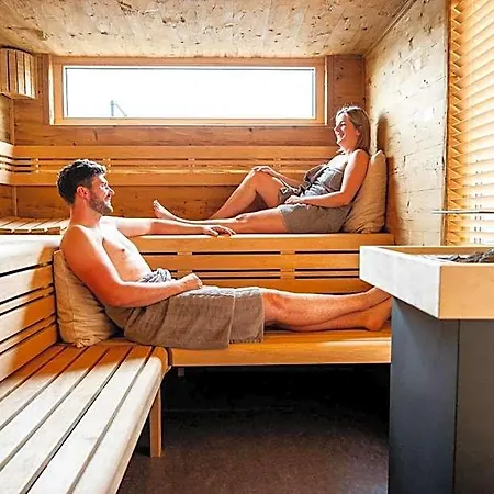 Hafenhotel Pommernyacht Hotel 3*