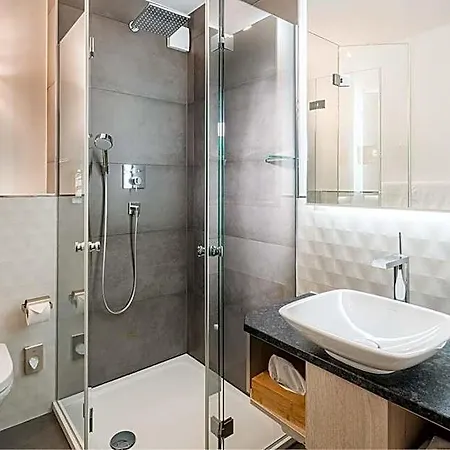 Hafenhotel Pommernyacht 3* Ueckermünde