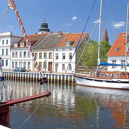 Hotel Hafenhotel Pommernyacht