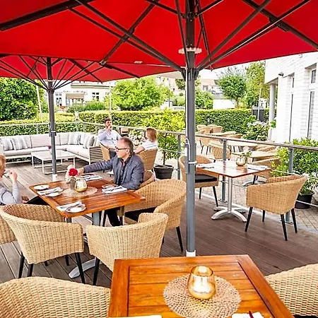Hafenhotel Pommernyacht Hotel 3*