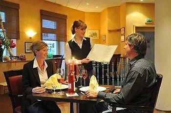 Hafenhotel Pommernyacht 3*