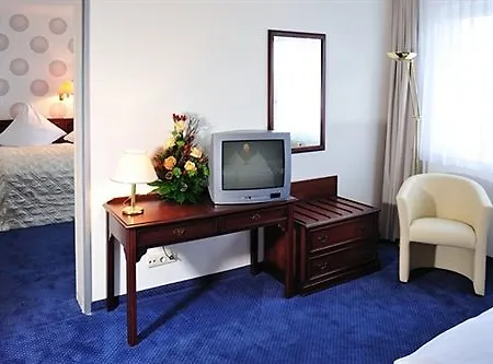 Hafenhotel Pommernyacht Ueckermunde